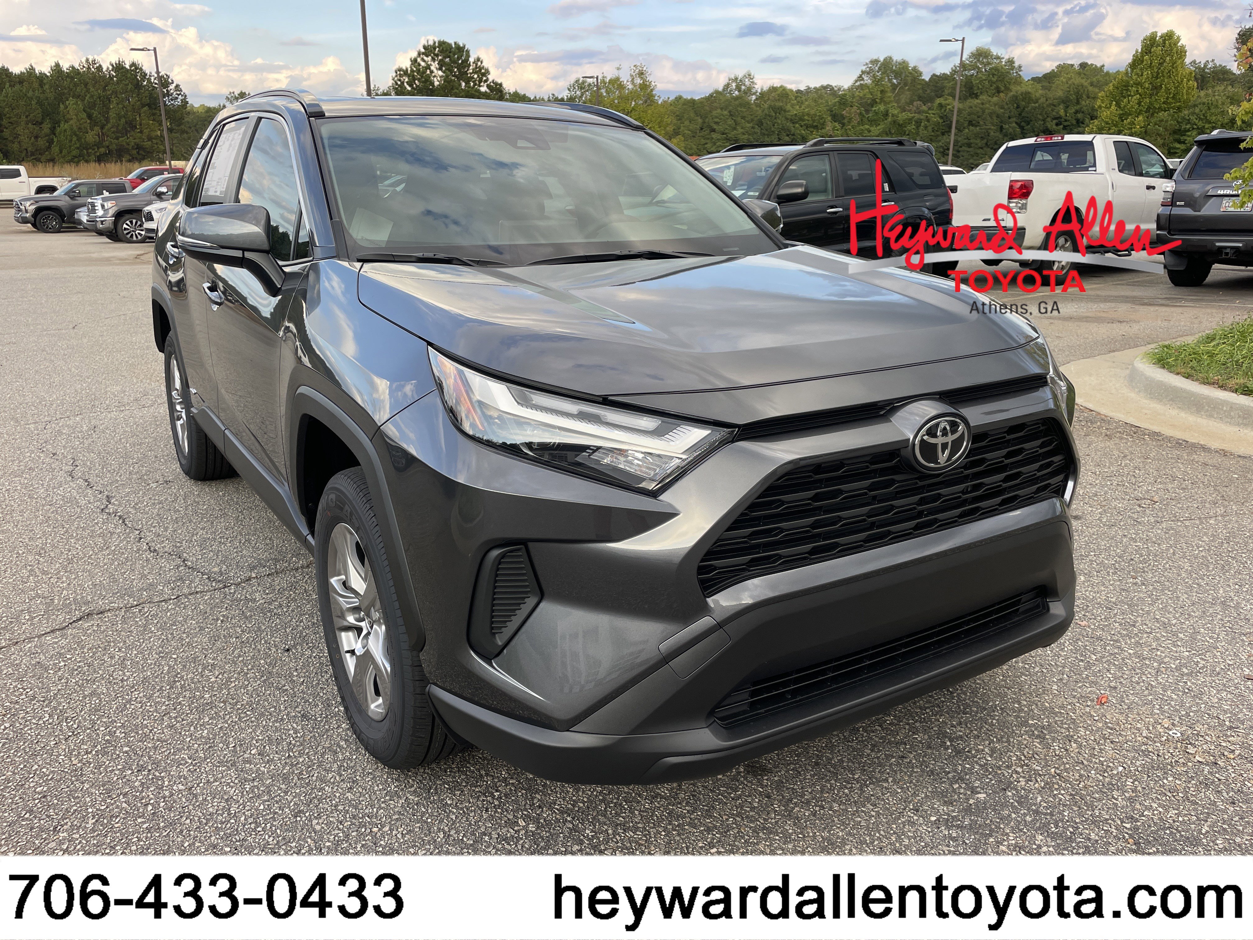 New 2025 Toyota RAV4 XLE