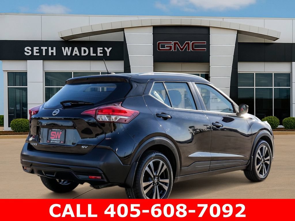 Used 2019 Nissan Kicks SV FWD image 7
