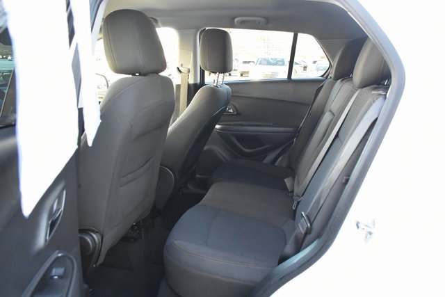 Used 2020 Chevrolet Trax LS w/ Tint and Cruise Package image 28