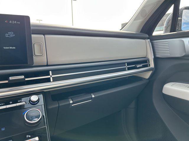 New 2026 Hyundai Santa Fe SE image 24