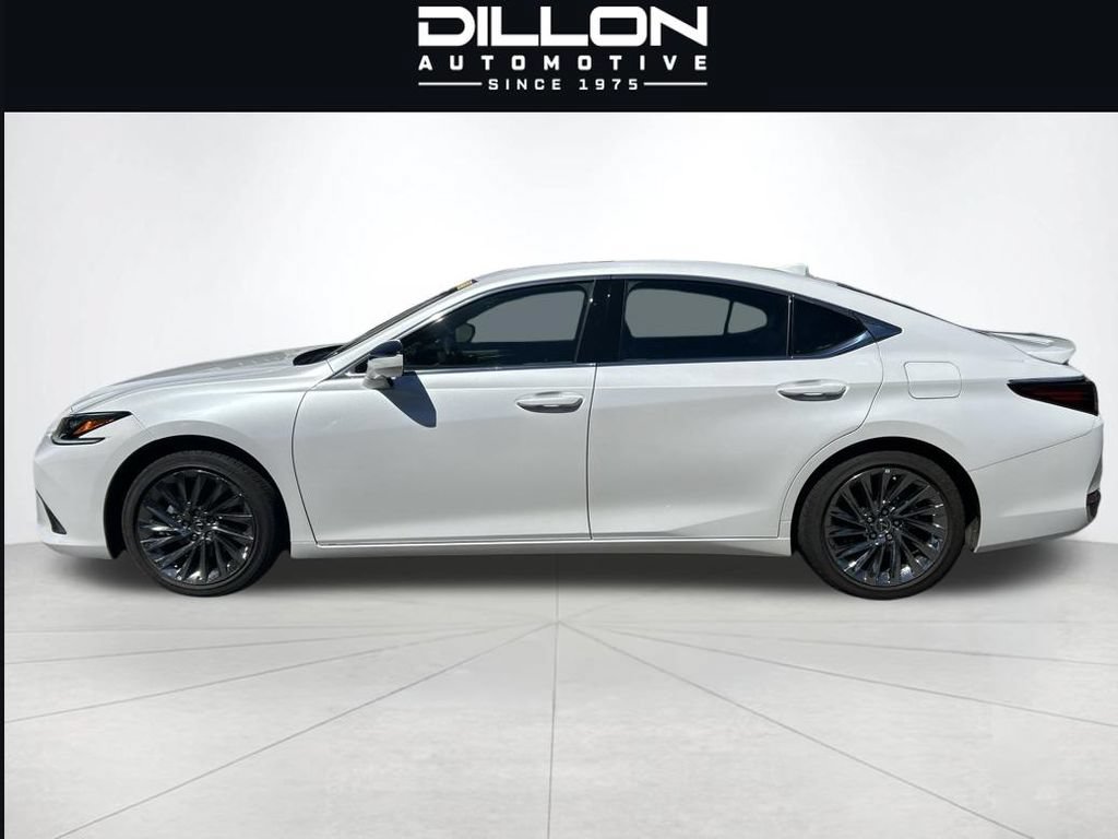 Used 2024 Lexus ES 300h w/ Accessory Package (Z1) FWD image 17