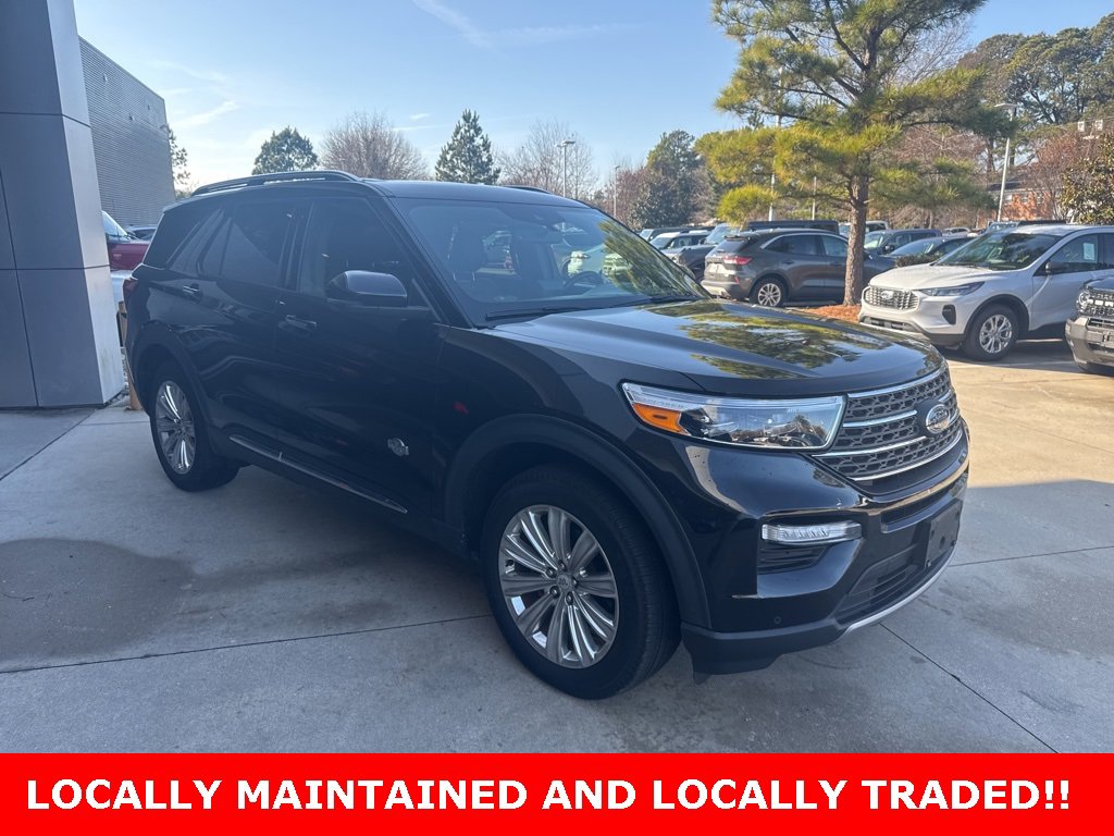 Used 2021 Ford Explorer King Ranch w/ Premium Technology Package image 3