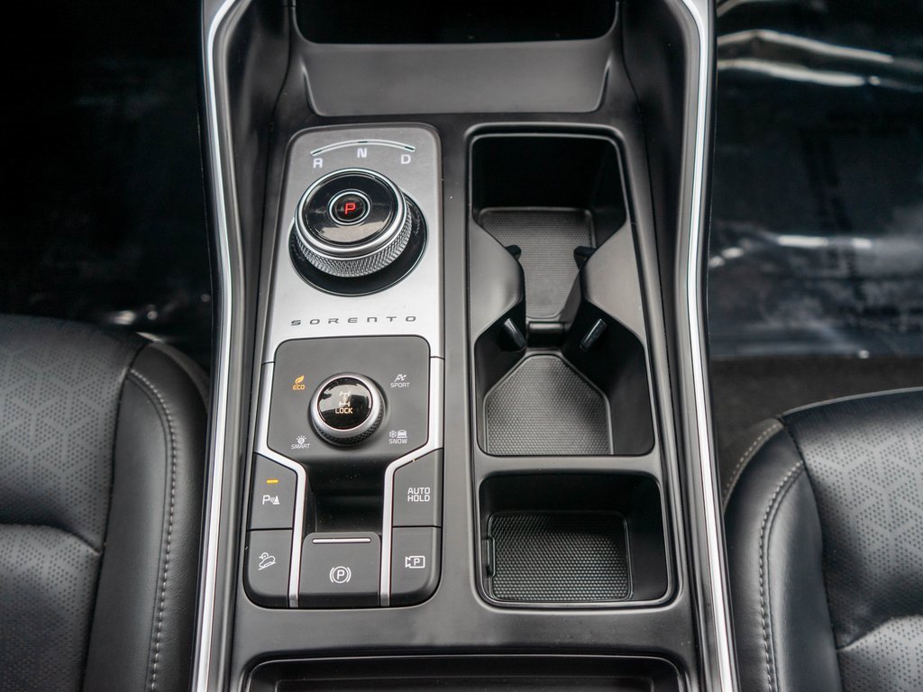 Certified 2023 Kia Sorento EX image 25