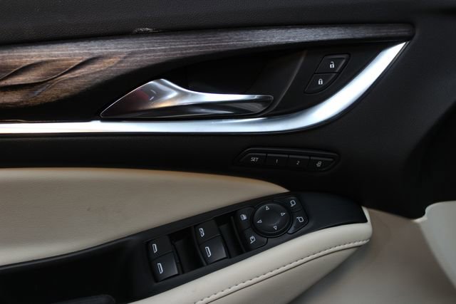 Used 2023 Buick Enclave Avenir w/ Avenir Technology Package AWD/4WD image 20