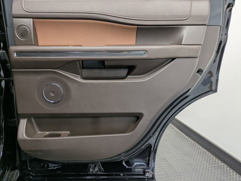 Used 2024 Ford Expedition King Ranch image 25