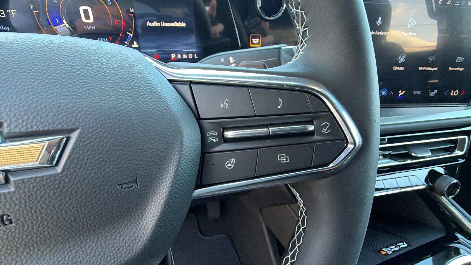 New 2027 Chevrolet Traverse LT w/ Sun and Wheel Package FWD image 25