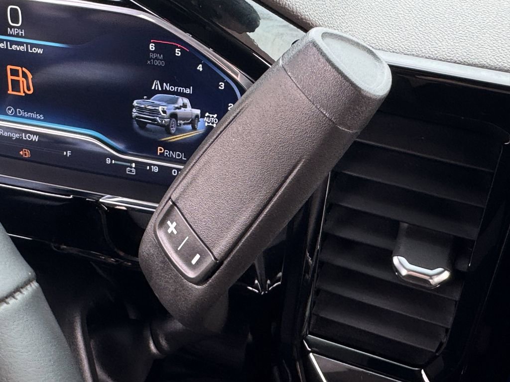 Used 2024 Chevrolet Silverado 2500 ZR2 w/ Technology Package image 21