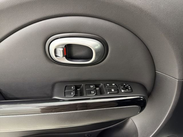 Used 2016 Kia Soul + w/ Soulful Package image 20
