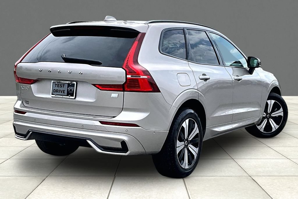 Used 2024 Volvo XC60 T8 Plus w/ Protection Package Premier AWD/4WD image 2
