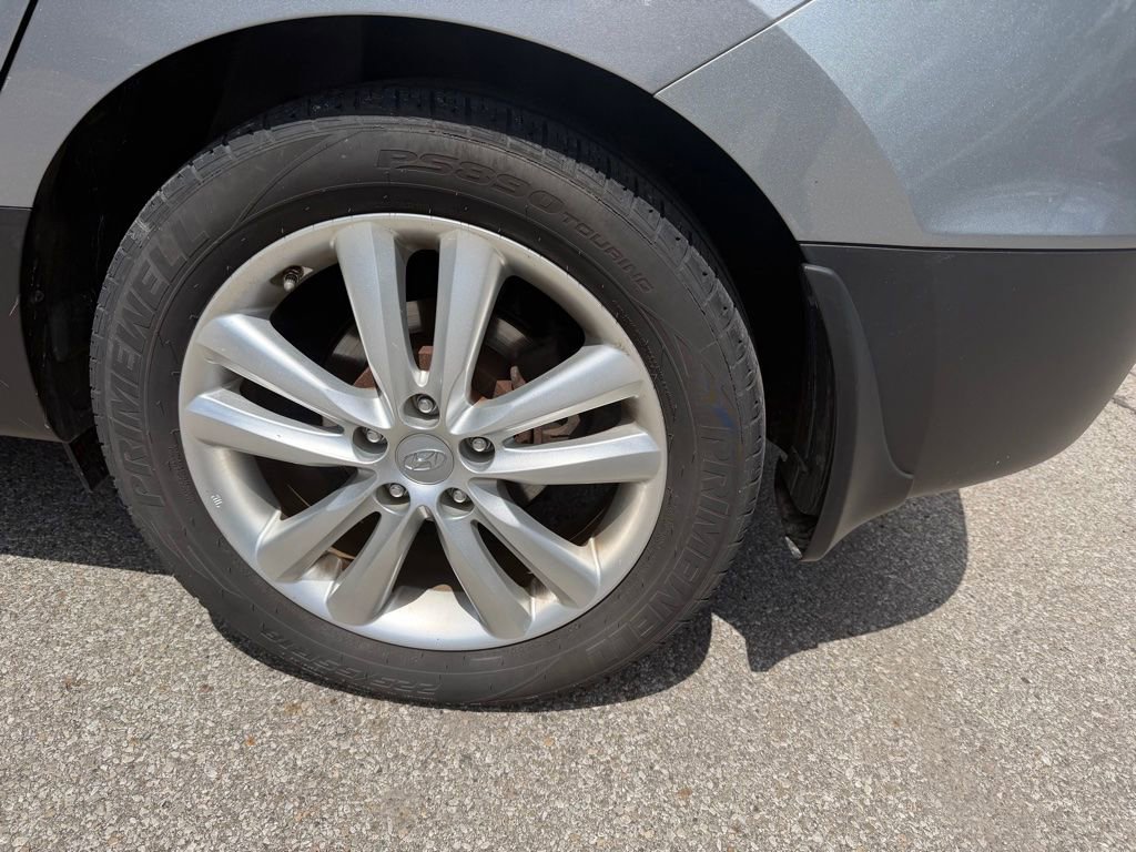 Used 2013 Hyundai Tucson Limited AWD/4WD image 5