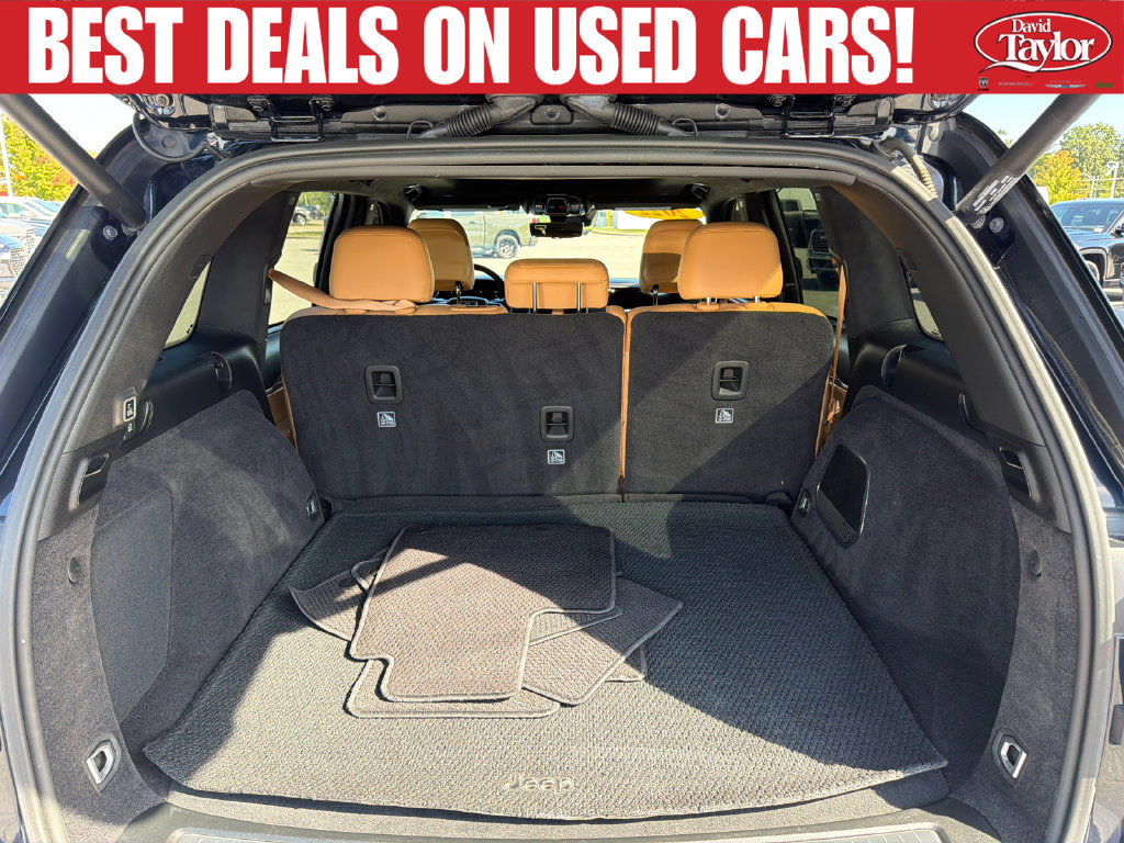 Used 2022 Jeep Grand Cherokee Summit AWD/4WD image 44