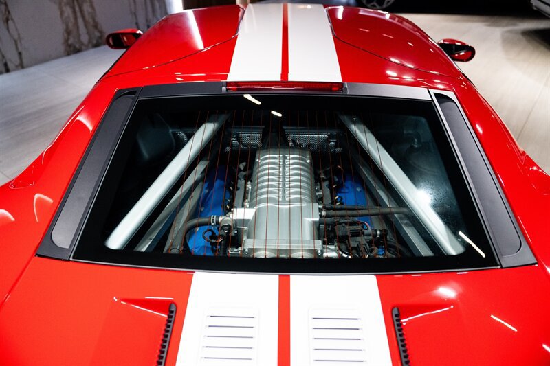 Used 2005 Ford GT RWD image 32