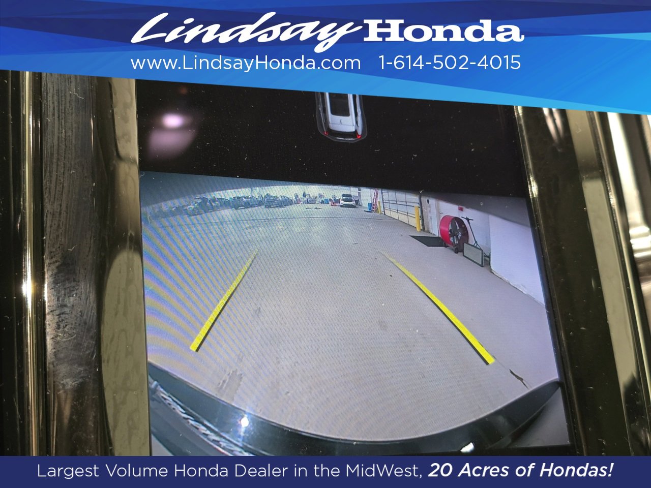 Used 2022 Volvo XC60 B5 Momentum w/ Climate Package image 16