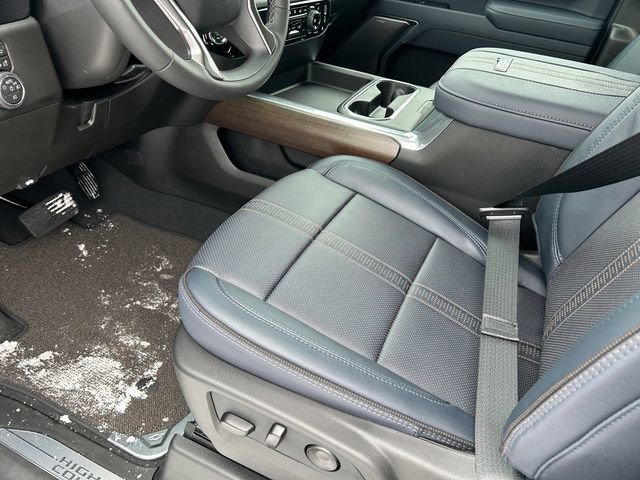 New 2026 Chevrolet Silverado 2500 High Country w/ Technology Package image 11
