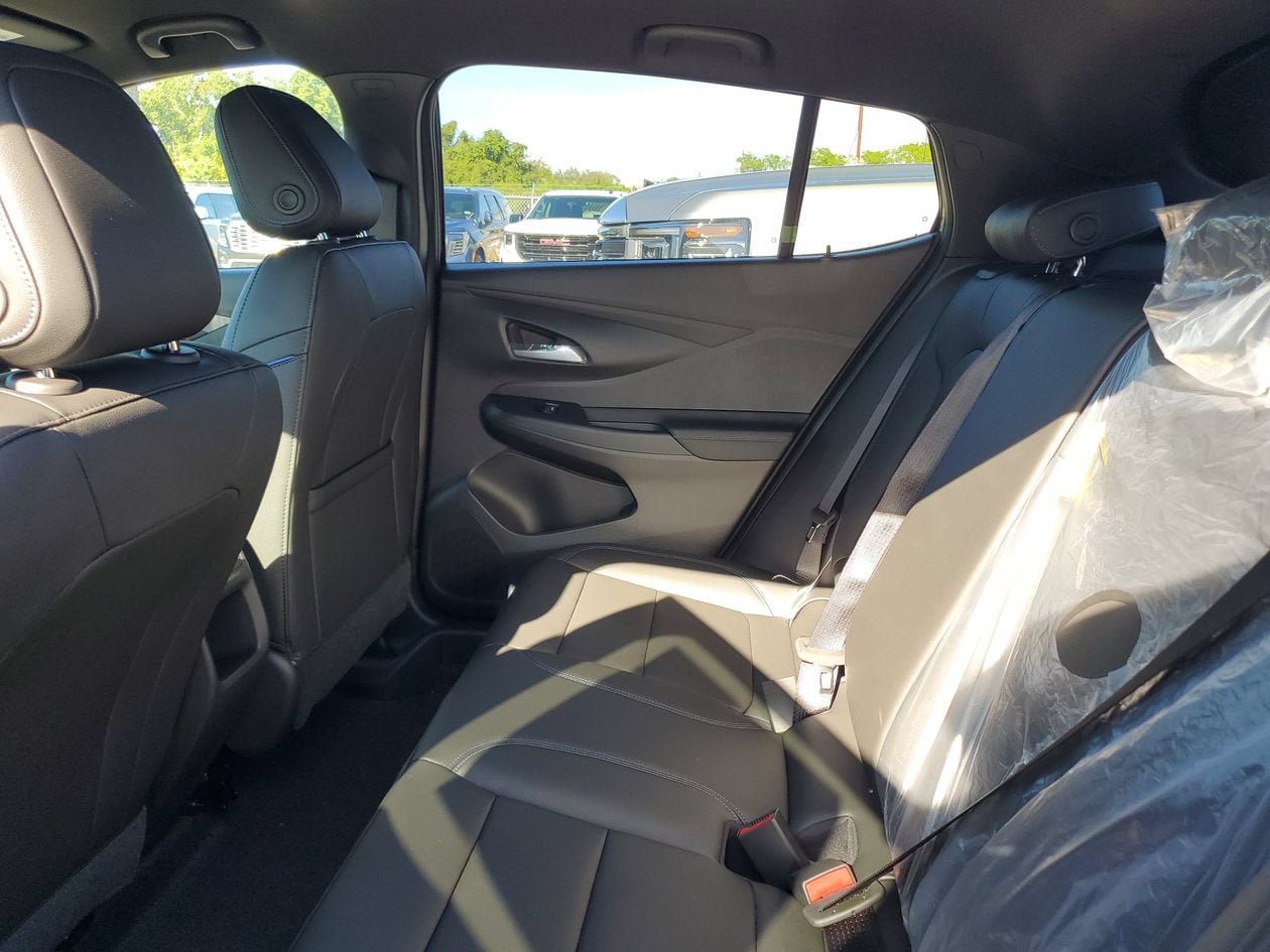 New 2026 Buick Envista Sport Touring w/ Convenience II Package FWD image 10