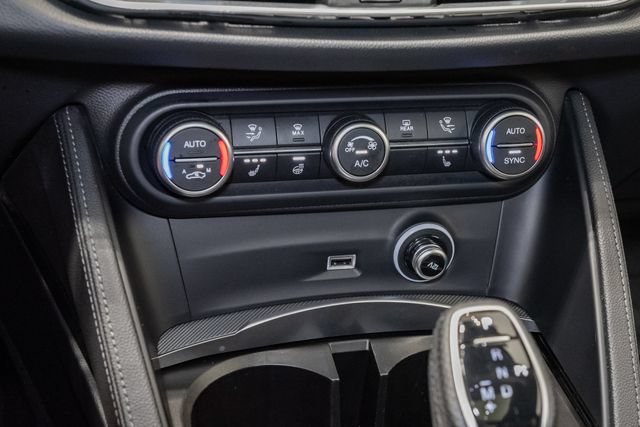 Used 2025 Alfa Romeo Stelvio Tributo Italiano w/ Driving Assist Package AWD/4WD image 19