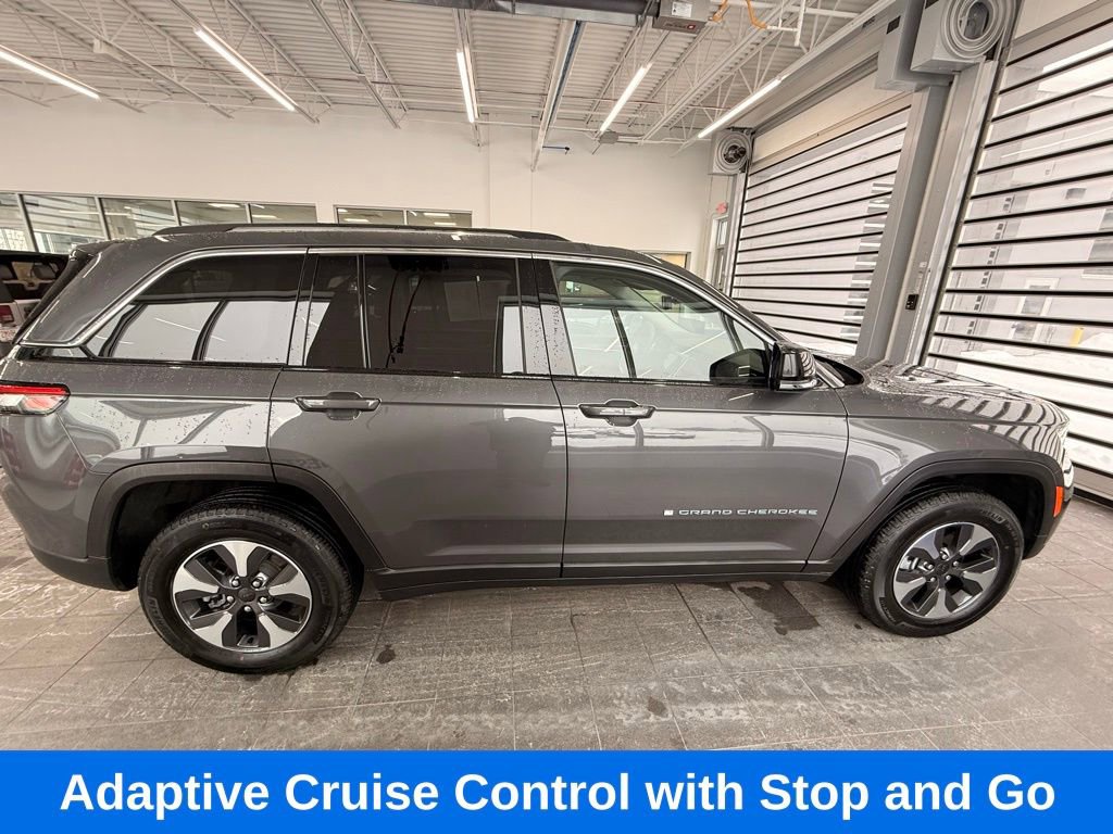 Used 2022 Jeep Grand Cherokee Limited 4xe image 7