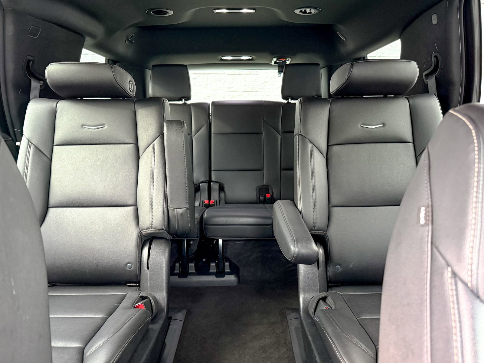 Certified 2022 Cadillac Escalade Luxury image 12