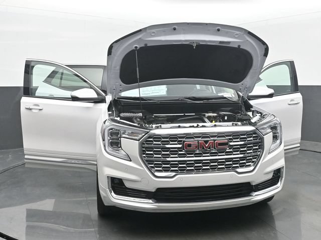 Used 2023 GMC Terrain Denali w/ LPO, Floor Liner Package AWD/4WD image 52