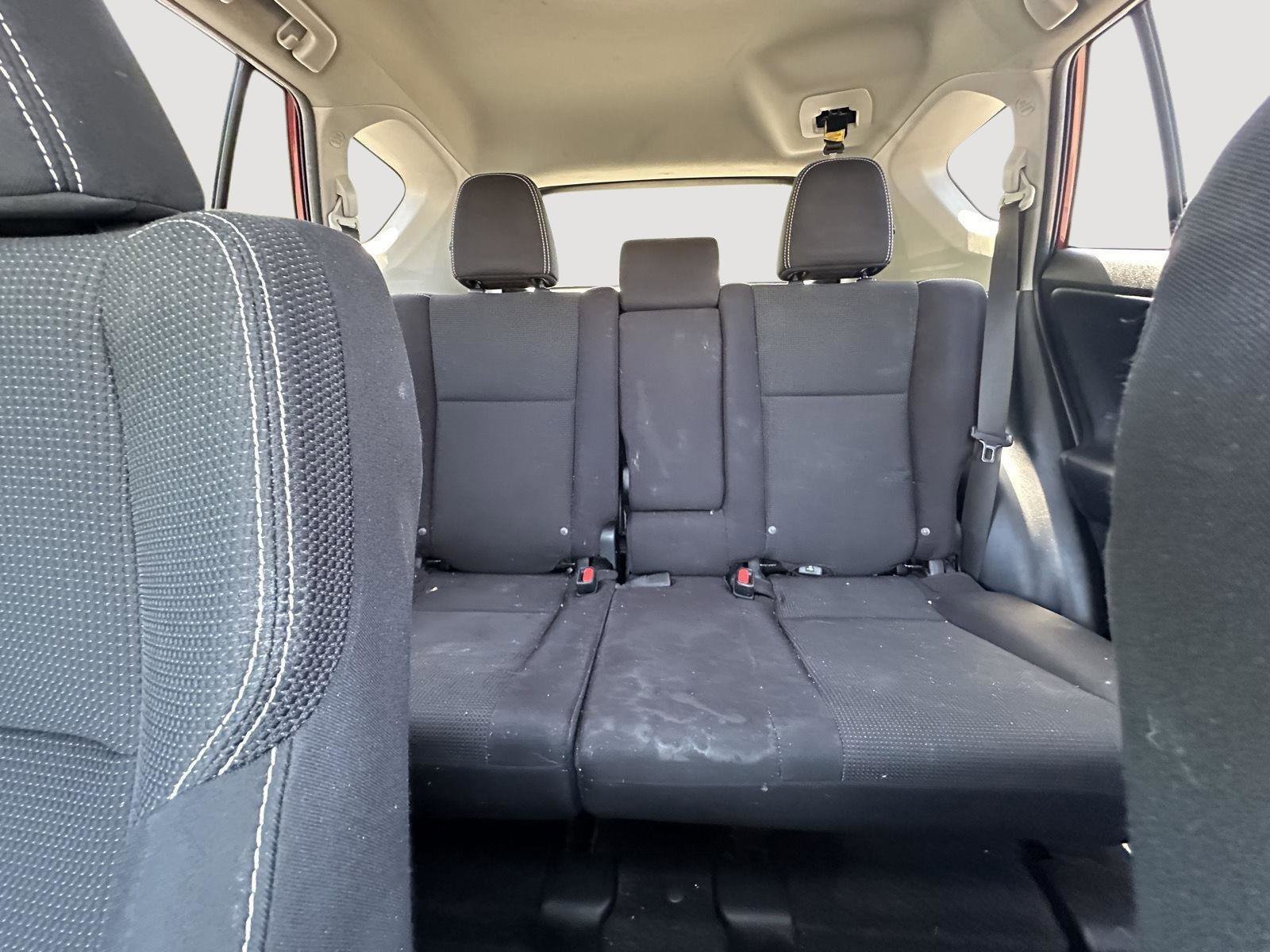 Used 2018 Toyota RAV4 XLE FWD image 13