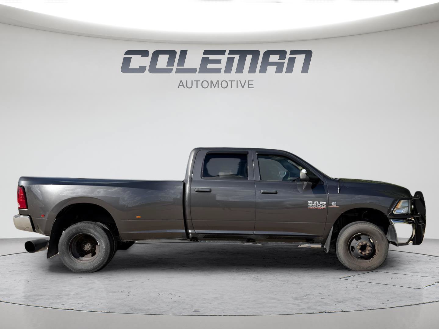 Used 2018 RAM 3500 Tradesman w/ Chrome Appearance Group AWD/4WD image 31