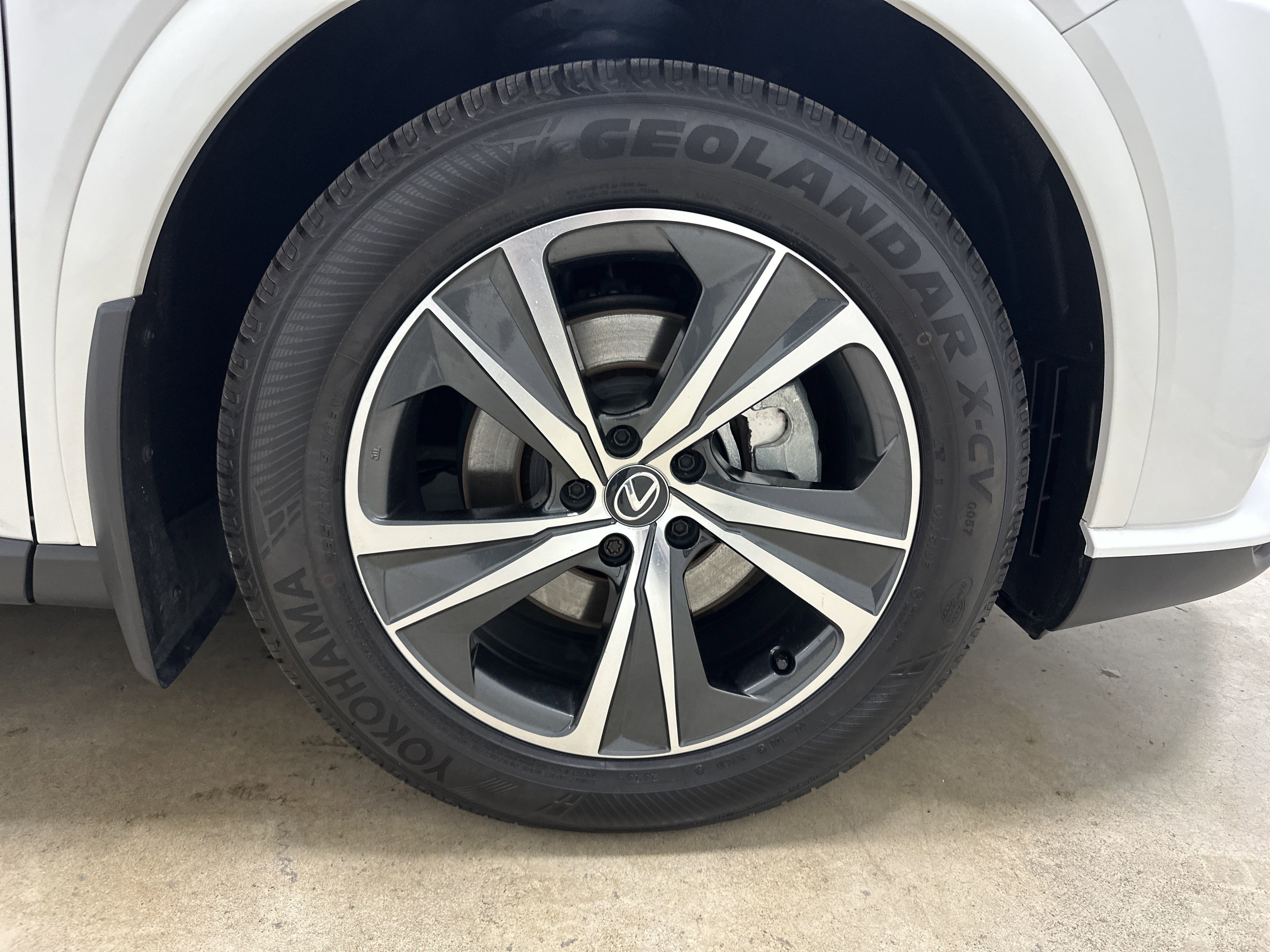 Certified 2024 Lexus RX 350 Premium w/ Cold Area Package AWD/4WD image 13