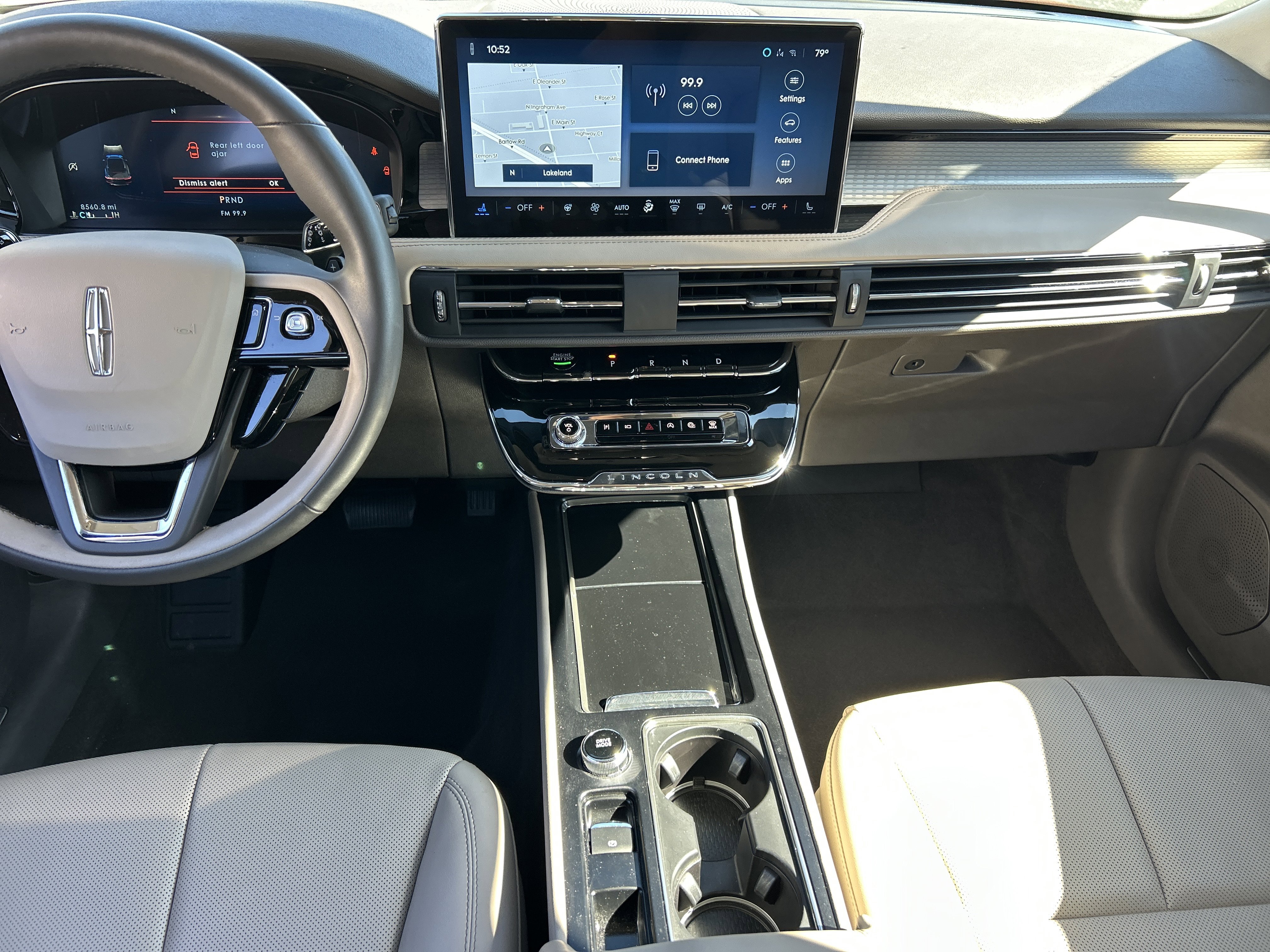 Used 2024 Lincoln Corsair Premiere w/ Equipment Group 101A image 18