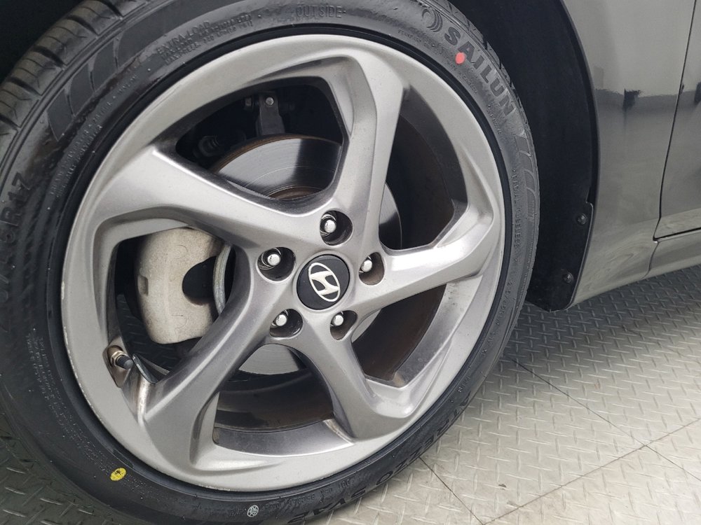 Used 2020 Hyundai Veloster 2.0 image 31