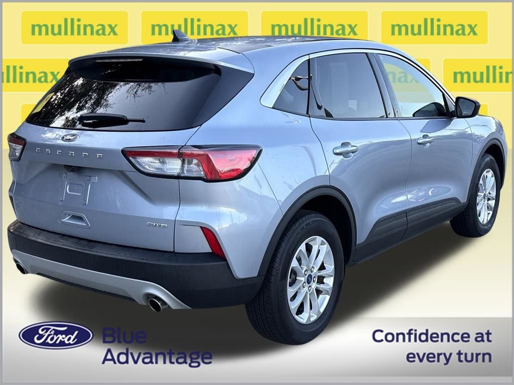 Certified 2022 Ford Escape SE w/ Cold Weather Package image 4