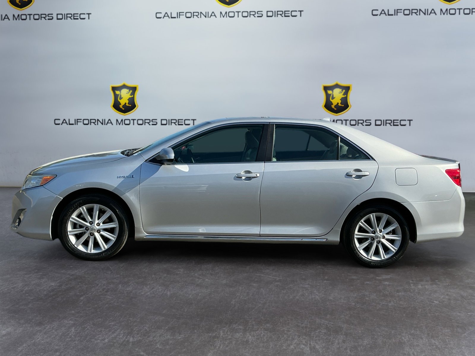 Used 2012 Toyota Camry XLE w/ Leather Pkg FWD image 8