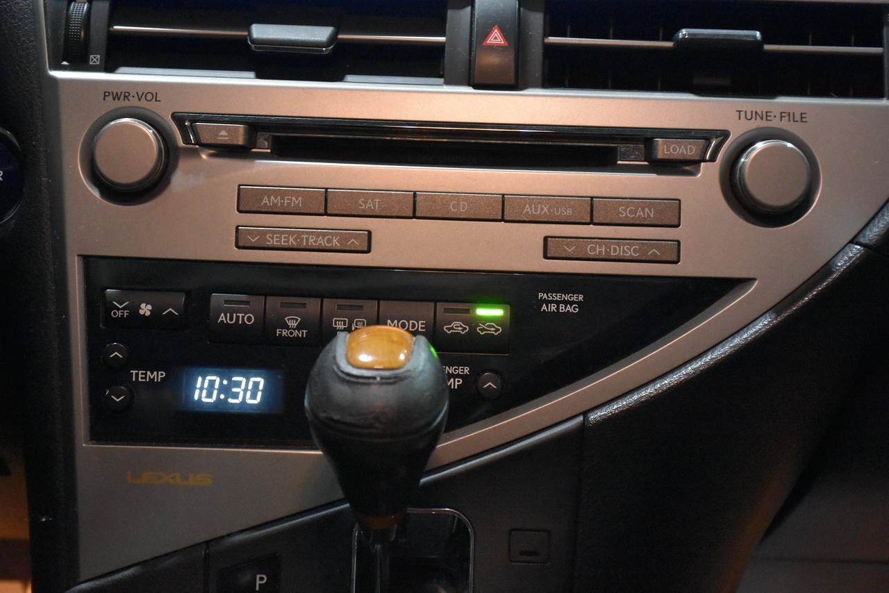 Used 2011 Lexus RX 450h AWD w/ Premium Pkg image 18