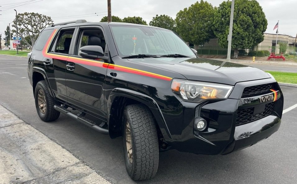 Used 2023 Toyota 4Runner 40th Anniversary SE AWD/4WD image 2