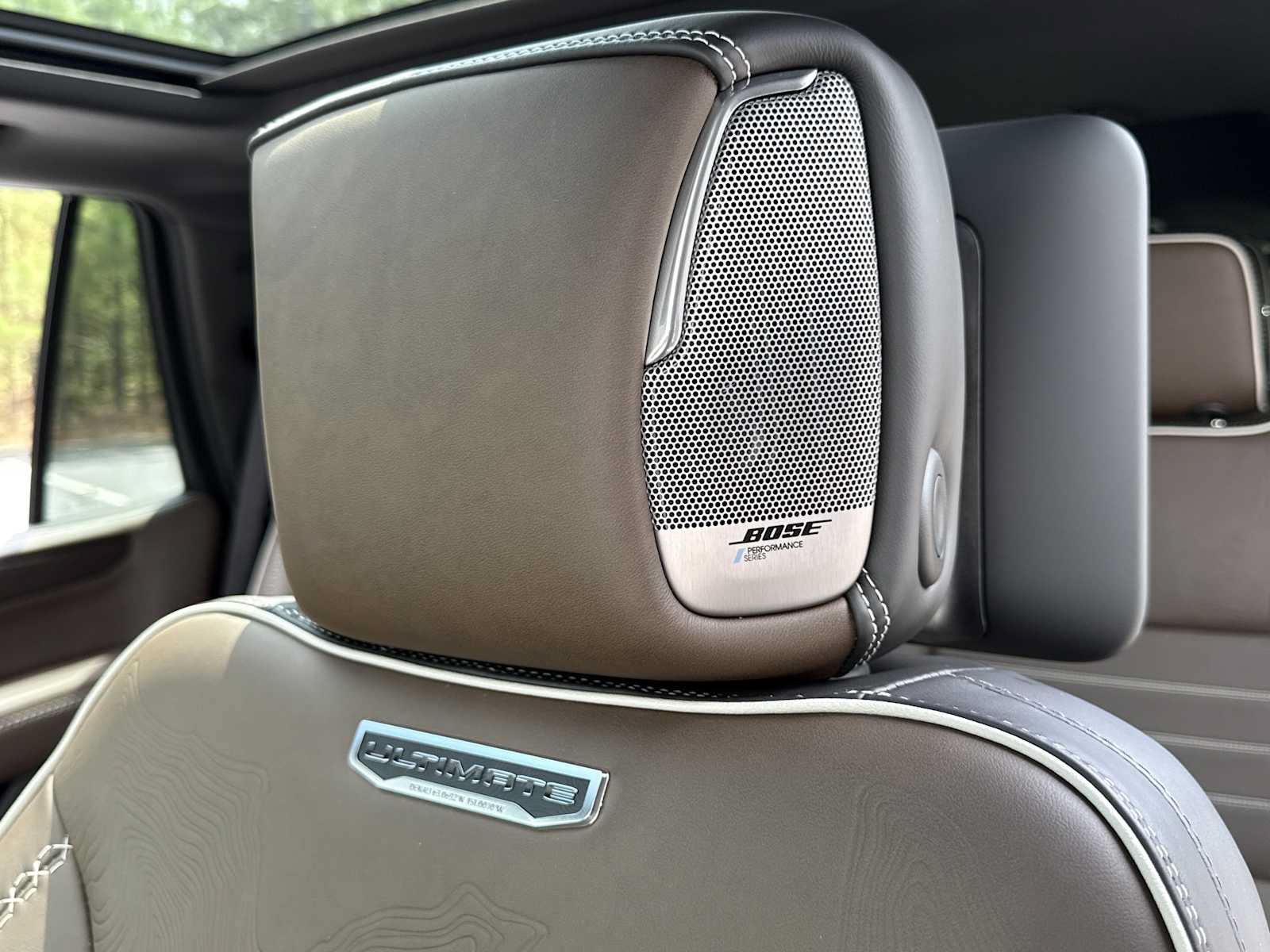 New 2026 GMC Yukon Denali Ultimate AWD/4WD image 7