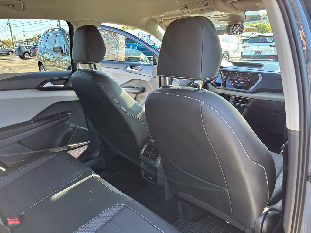 Used 2023 Volkswagen Taos SE FWD image 29