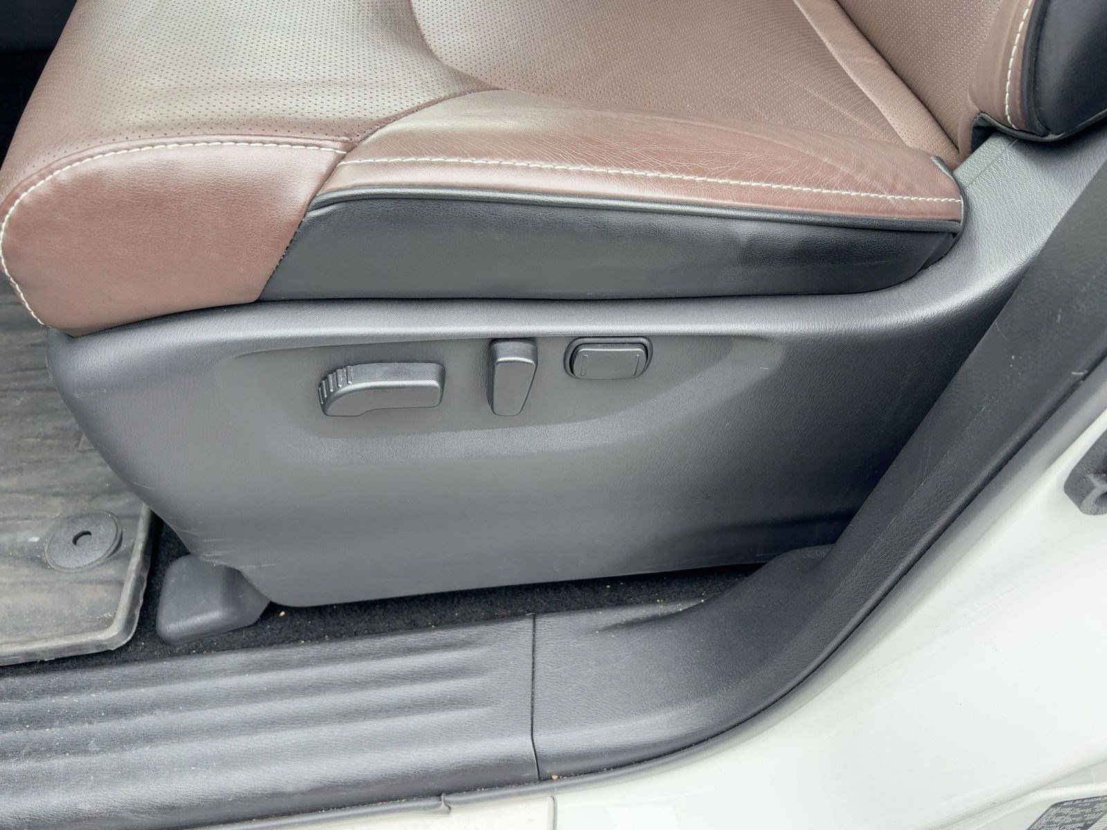 Used 2024 INFINITI QX80 Premium Select w/ All-Season Package image 13