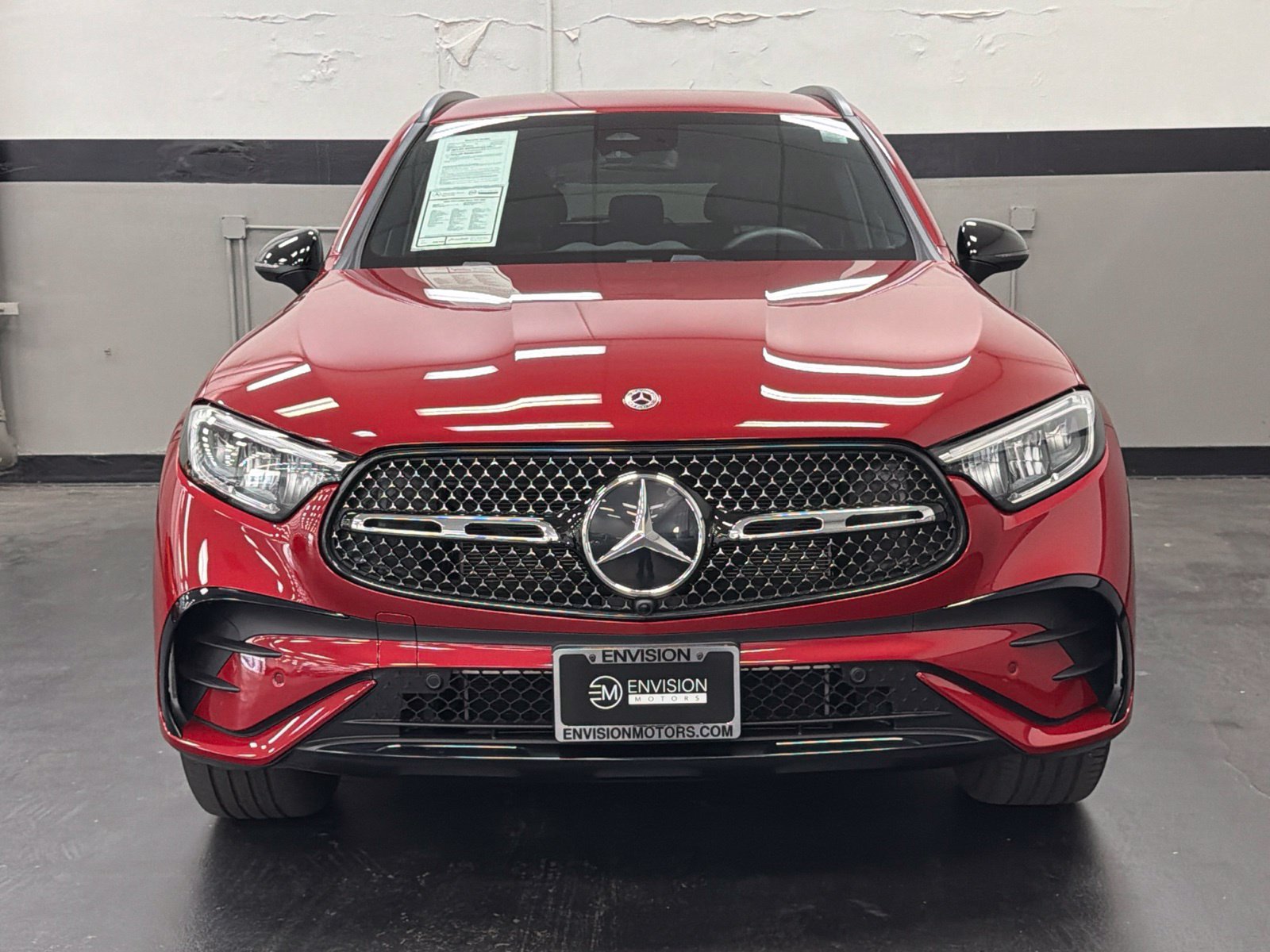 Used 2026 Mercedes-Benz GLC 300 image 4