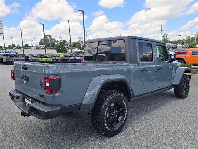 New 2025 Jeep Gladiator Willys image 3