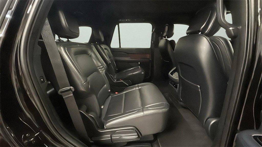 Used 2024 Lincoln Navigator Premiere image 14
