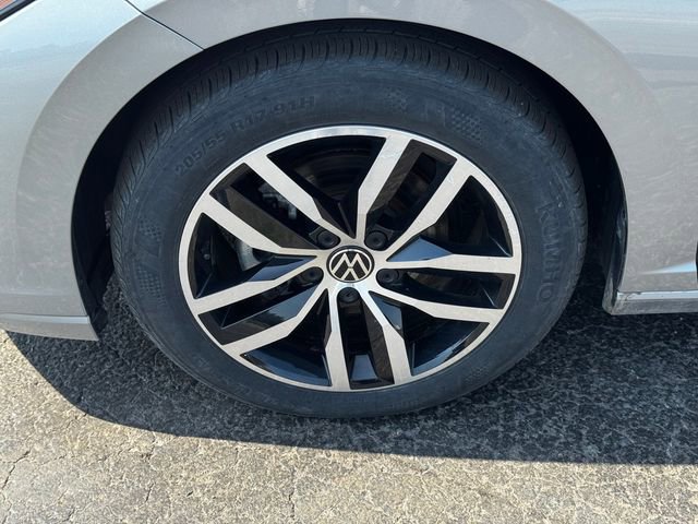 Used 2025 Volkswagen Jetta SE image 10