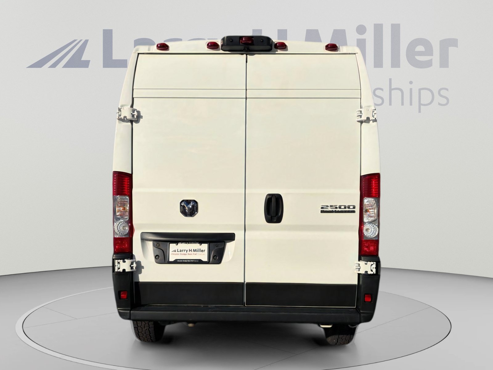 Used 2023 RAM ProMaster 2500 FWD image 4