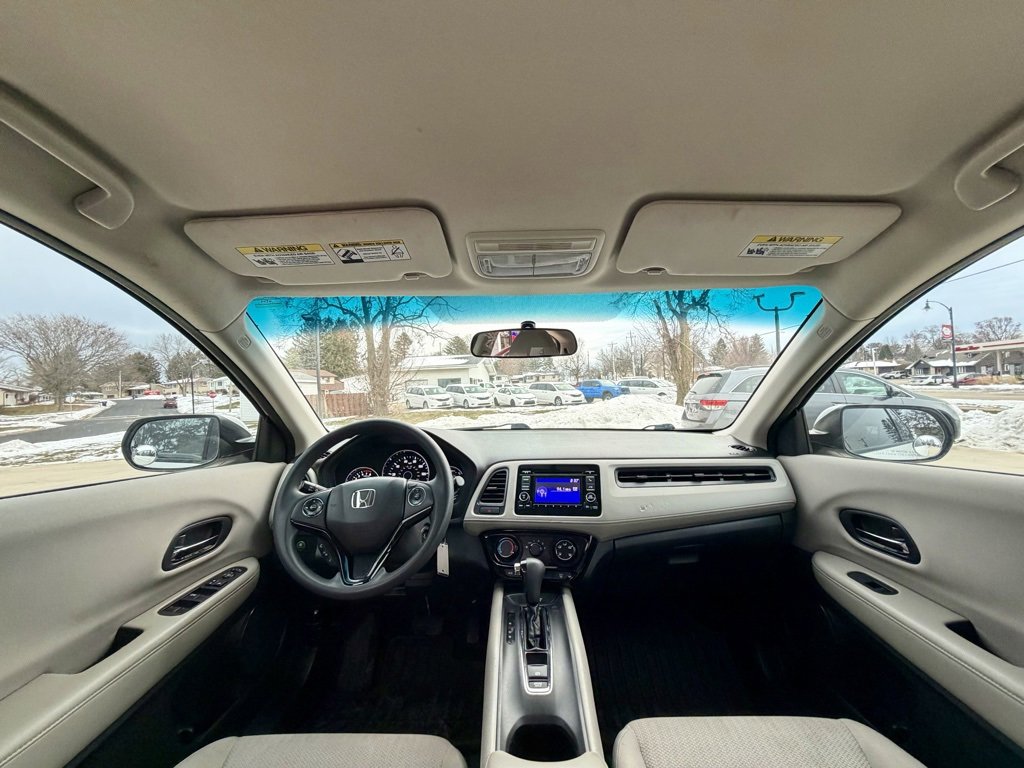 Used 2016 Honda HR-V LX image 12