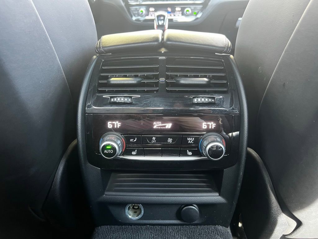 Used 2018 BMW M5 image 14