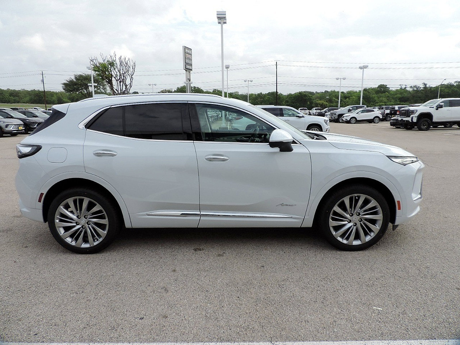 New 2026 Buick Envision Avenir AWD/4WD image 4
