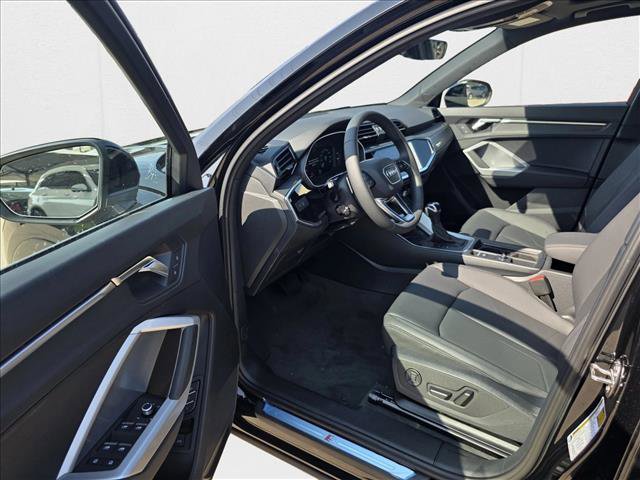 New 2025 Audi Q3 2.0T Premium w/ Convenience Package AWD/4WD image 14