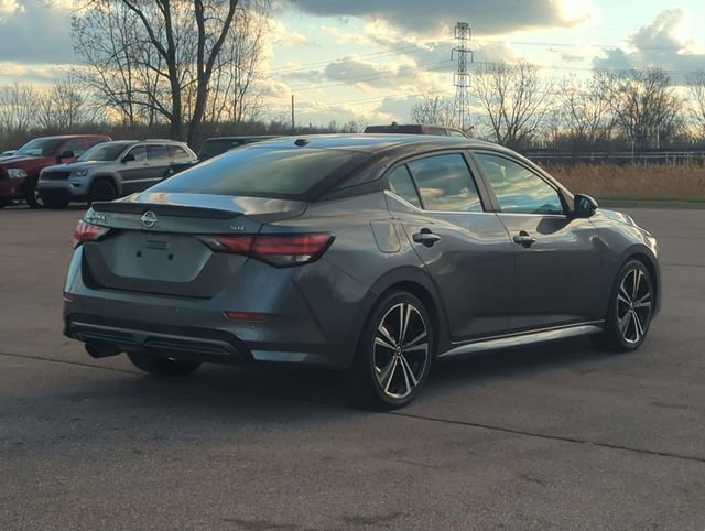 Used 2022 Nissan Sentra SR image 3