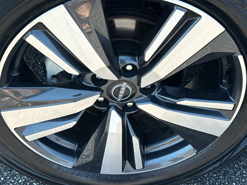 Used 2023 Nissan Rogue SL w/ SL Premium Package AWD/4WD image 9