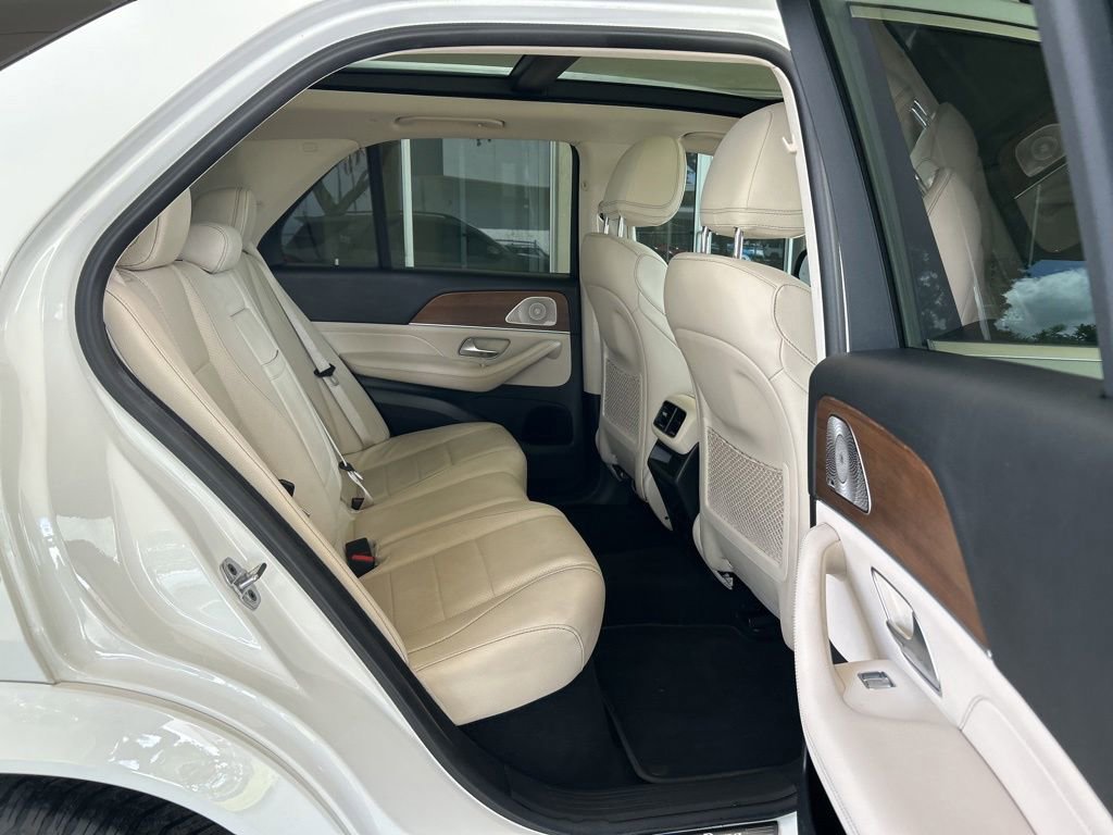 Used 2022 Mercedes-Benz GLE 450 4MATIC w/ AMG Line Exterior image 31