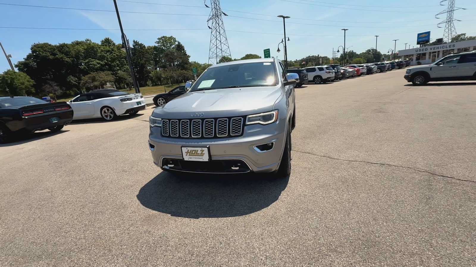 Used 2018 Jeep Grand Cherokee Overland AWD/4WD image 3