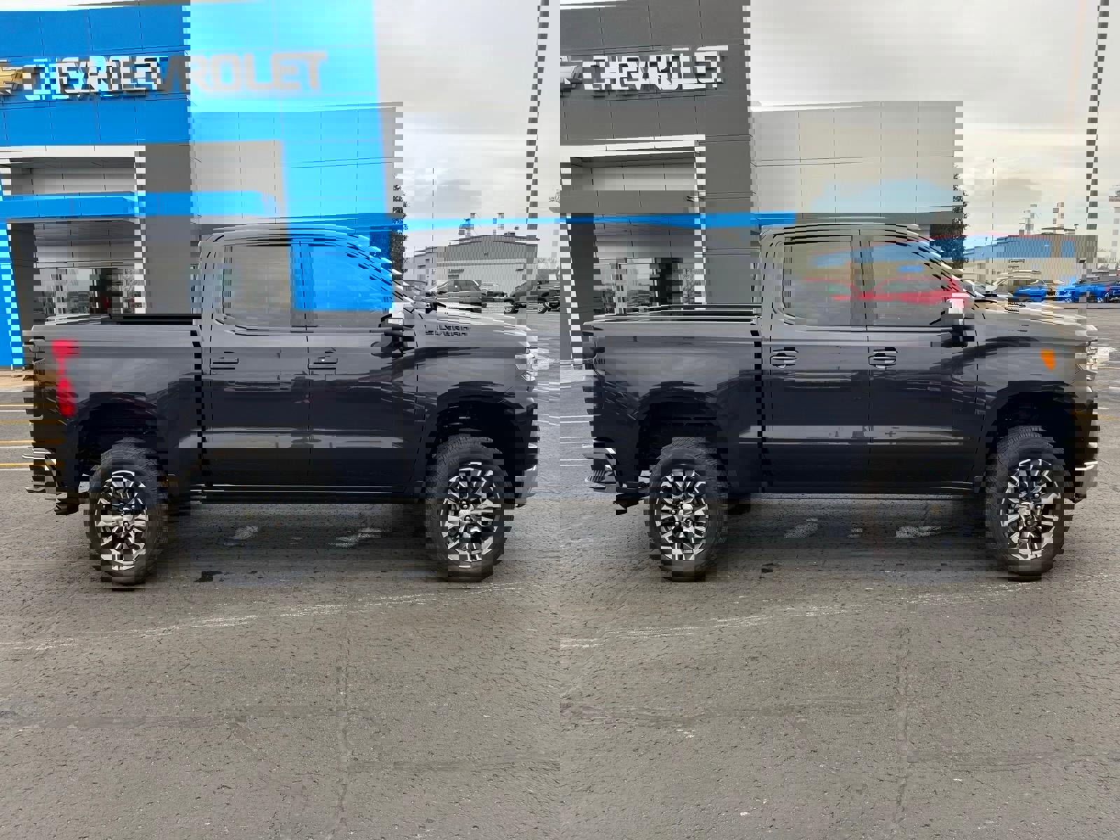 Certified 2022 Chevrolet Silverado 1500 LT w/ Safety Package image 2