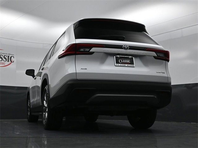 Used 2024 Toyota Grand Highlander Limited image 24